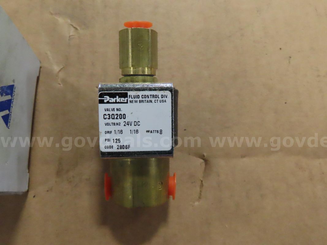 33 Parker fluid control valves