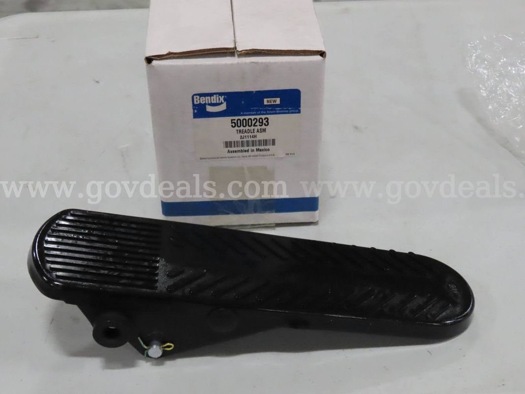 1 Pallet of Bendix Treadle Valve Brake Pedal Assembly