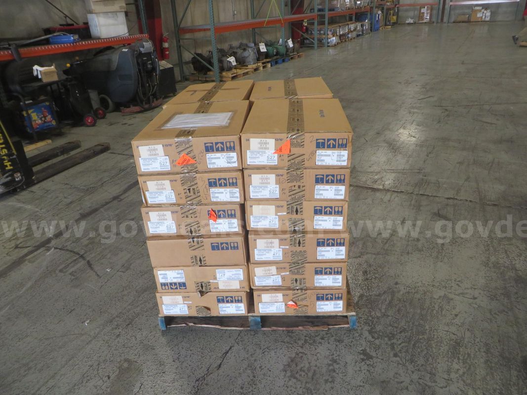 1 pallet - (24) Motorola APX two-way radios