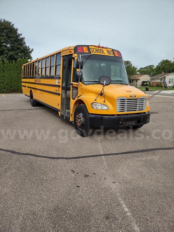 2013 Freightliner C2 Bus 77 Passenger