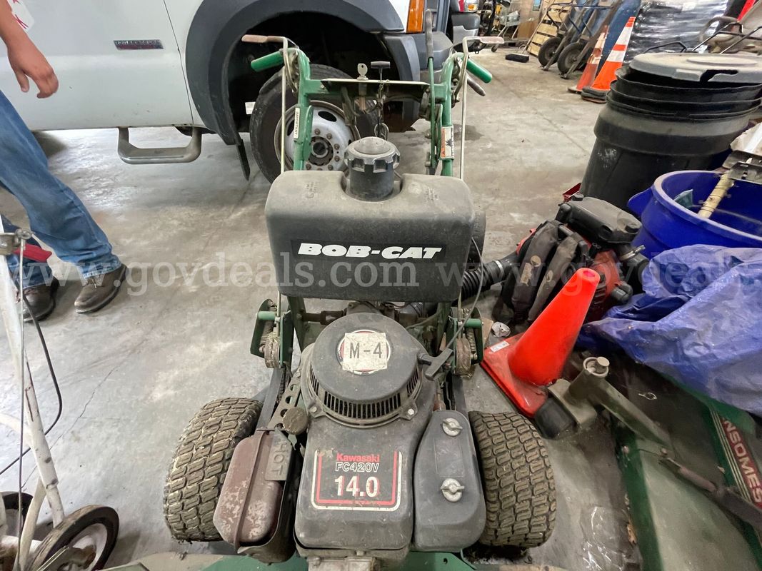 Bob-Cat Commercial Walk-Behind Mower – Kawasaki FC420V 14 HP Engine