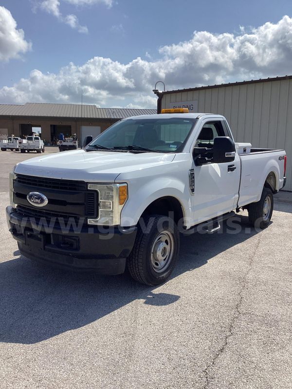 2017 Ford F-250 SD XL 4WD Long Bed