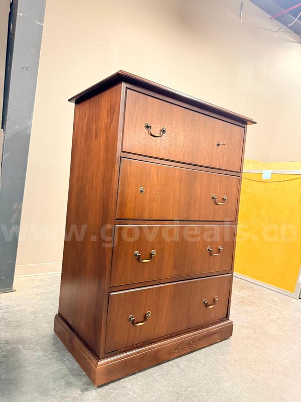 4 Drawer Dresser/ Filing Cabinet