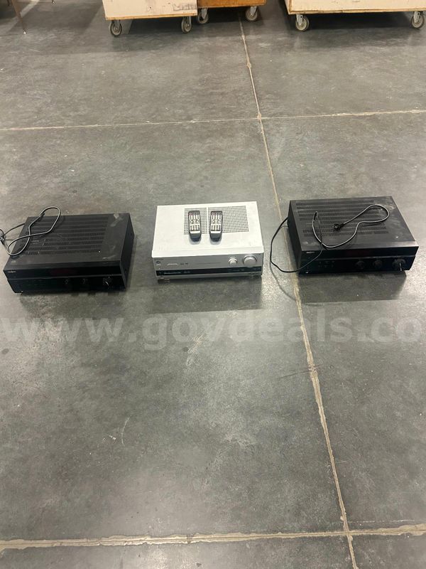 Lot of 3 Audio Receivers
