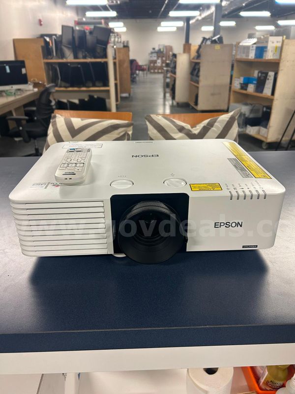 Epson Projector with Remote