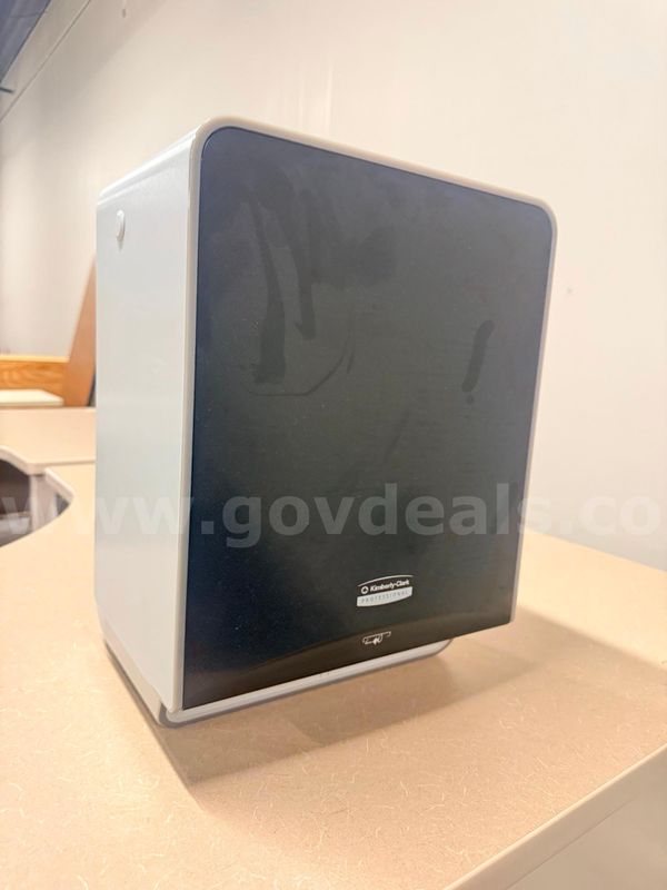 Battery Operated Paper Towel Dispenser
