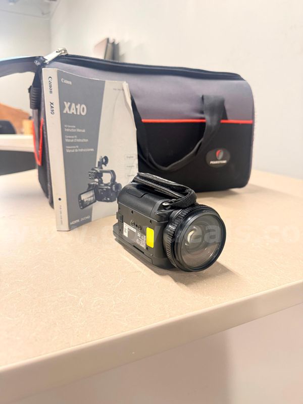 Canon XA10 Camera