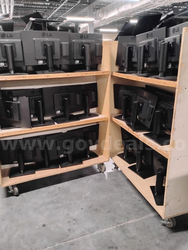 Lot of LG Computer Monitors