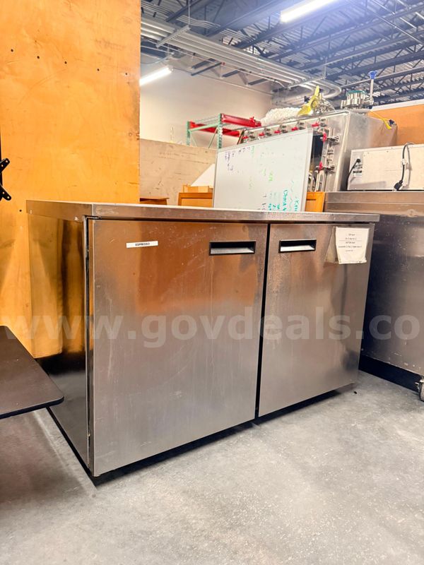 Commercial 2-Door Cooler/Refrigerator