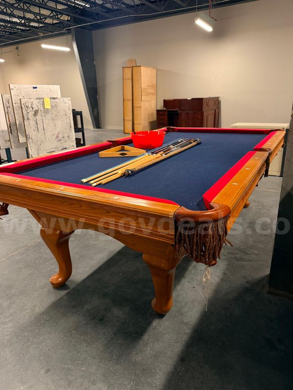Brunswick Oak Pool Table with Accessories