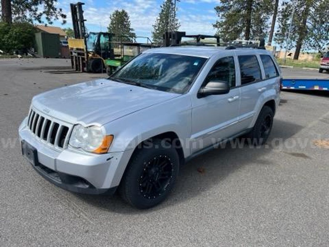 2010 Jeep Grand Cherokee 4x4 (ID#12408) (26-1558) 310
