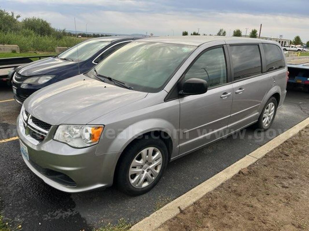 2016 Dodge Caravan (ID#12453) (26-1961) 179