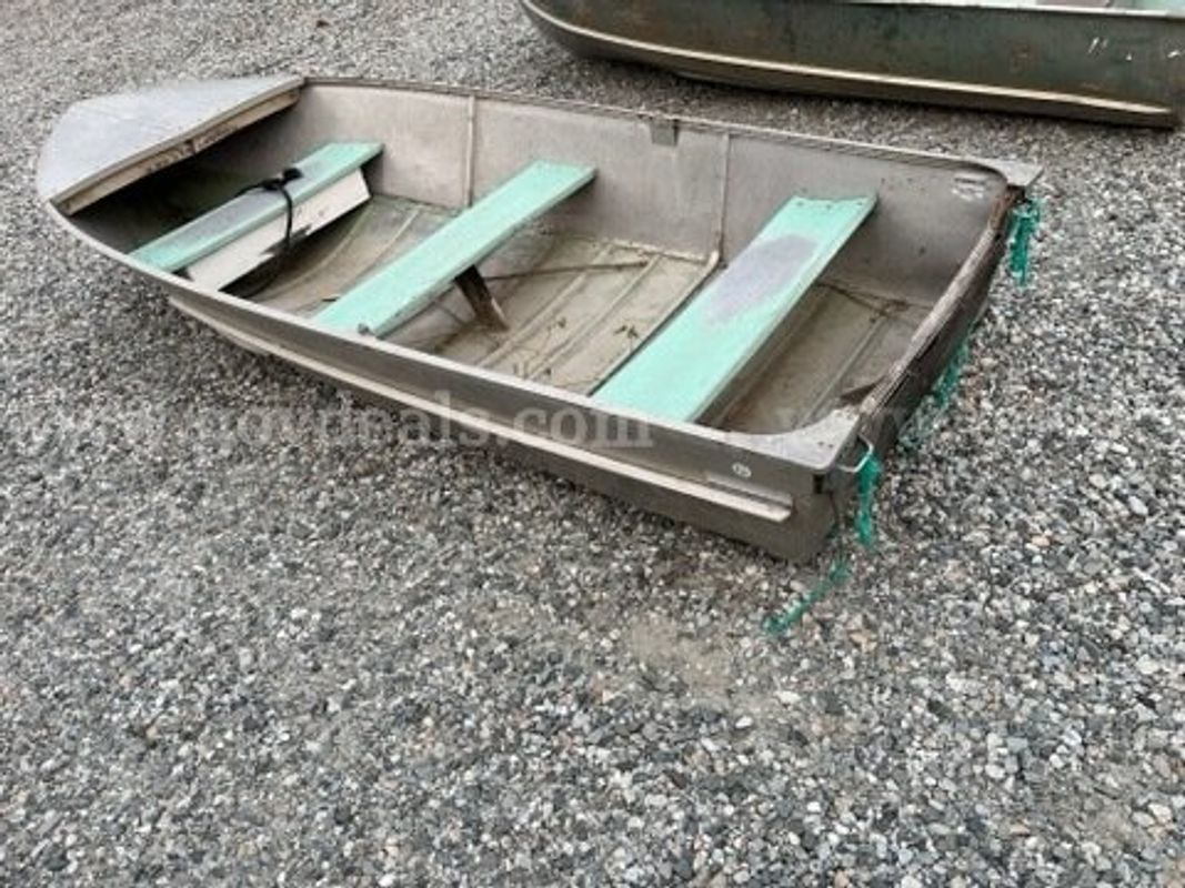 1973 Hewescraft Boat 14' (ID#12478) (26-2400) 477