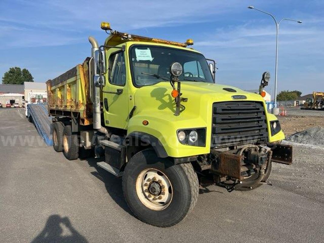 2016 Freightliner 114SD (ID#12494) (26-2390) 405