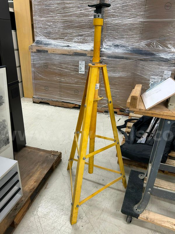 2 Ton Jack Stand (ID #12502) (Off-Site) (26-2639-3) 676