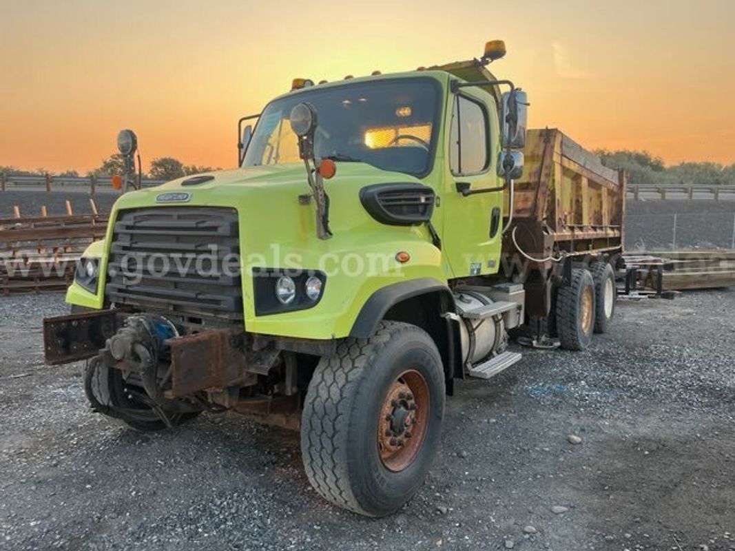 2016 Freightliner Dump Truck (ID#12519) (26-2392) 405