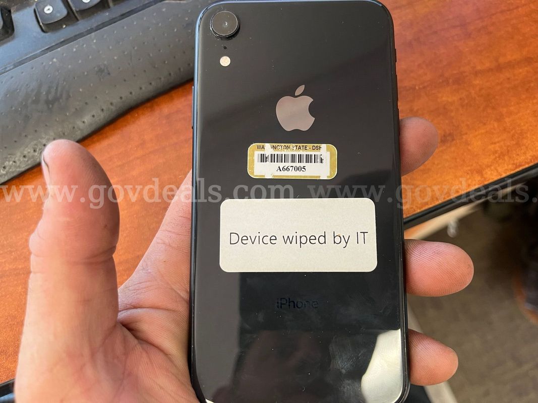 iPhone XR (ID #12525)