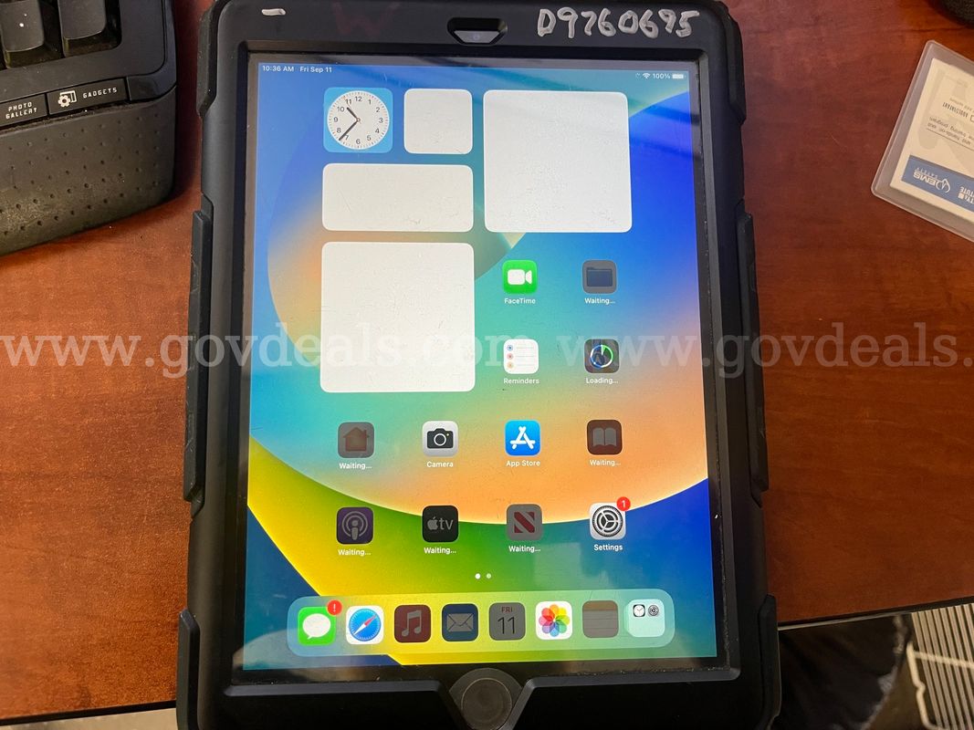 Apple iPad 5th Gen: 128GB (ID#12563)