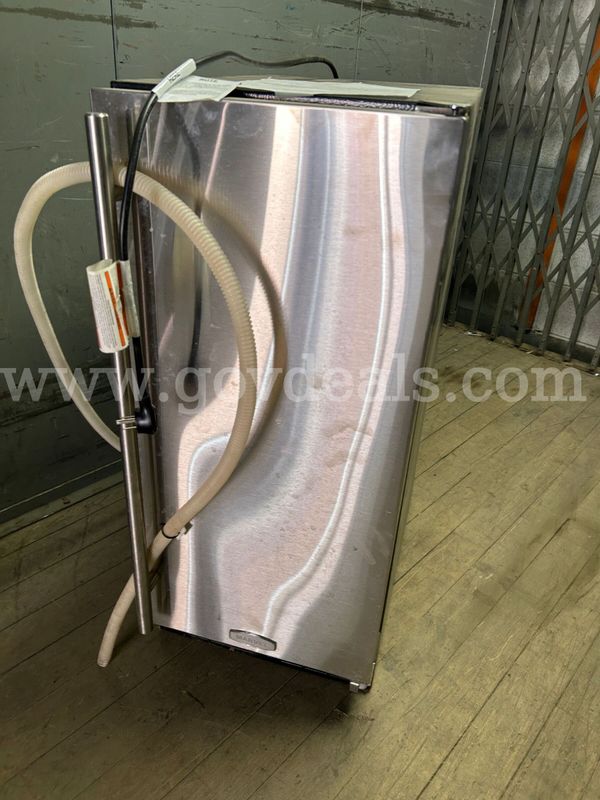 Wet/Dry Ice Machine (ID#12580) (26-1045-1) 405