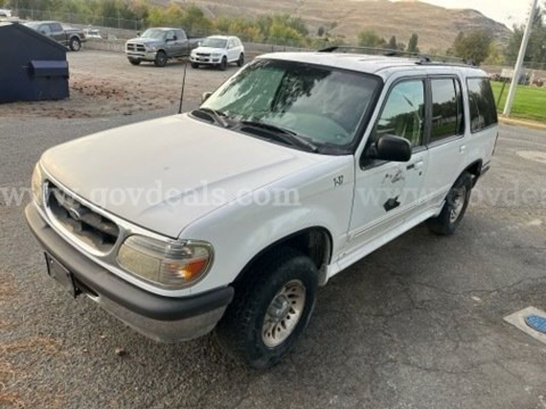 1998 Ford Explorer 4x4 (ID#12612) (26-2764) 22406