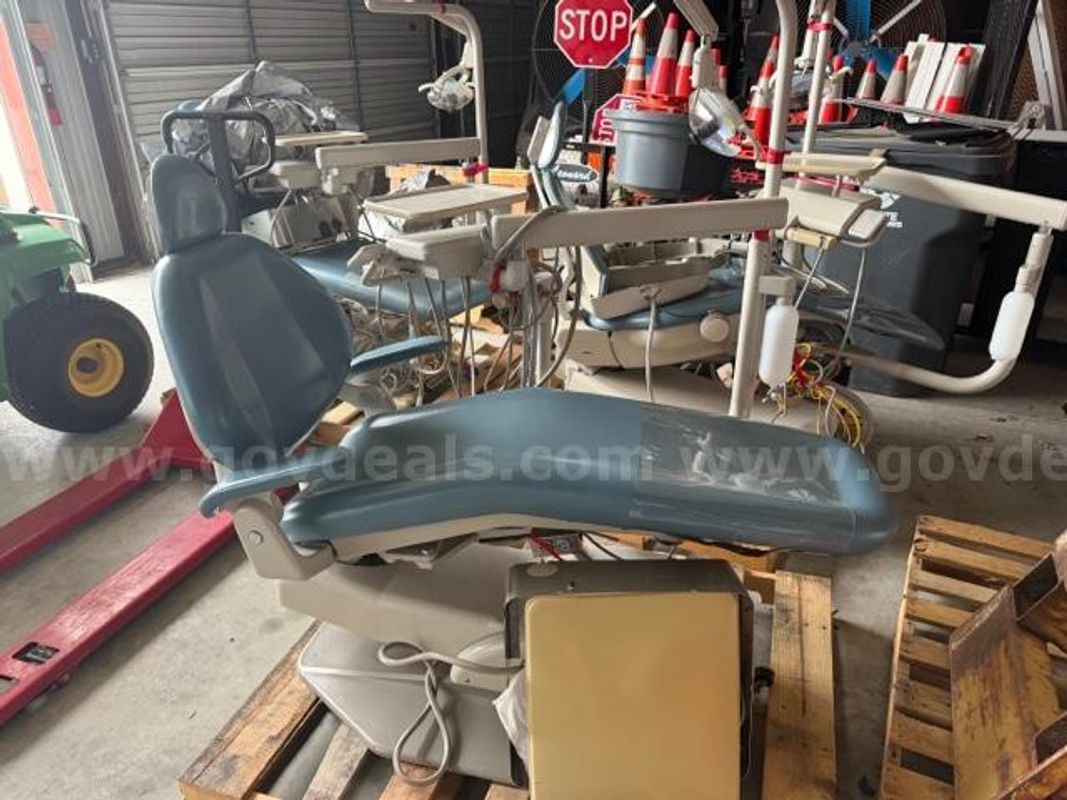 Dental Chairs-Lot of 3 A-dec 1021 Radius | Palletized & Ready to Ship