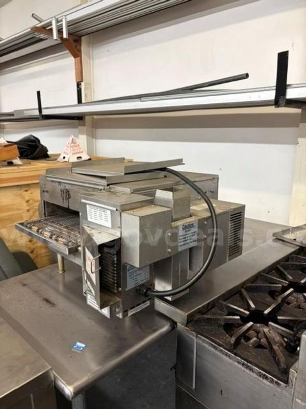 Lincoln Impinger Conveyor Oven – Model 1301