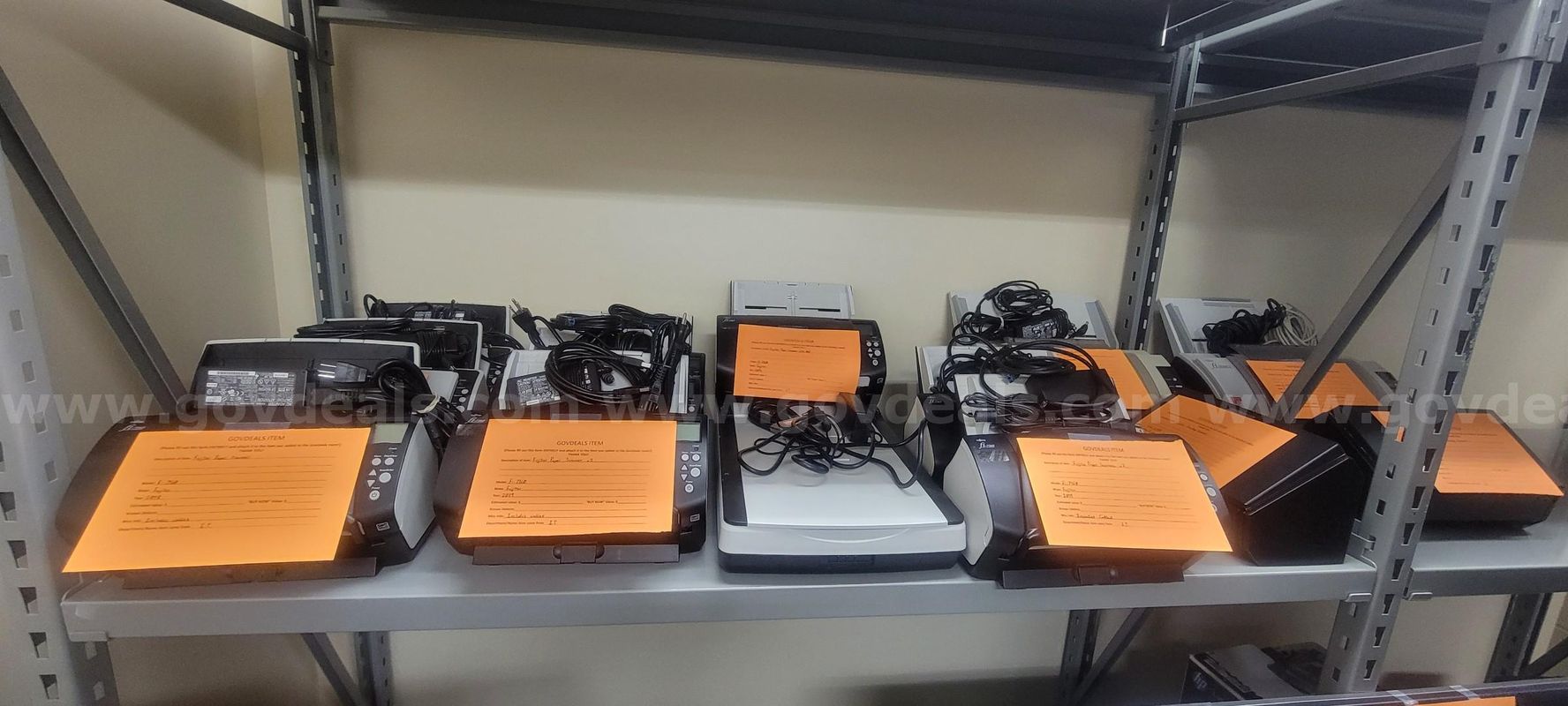 13 Fujitsu Scanners