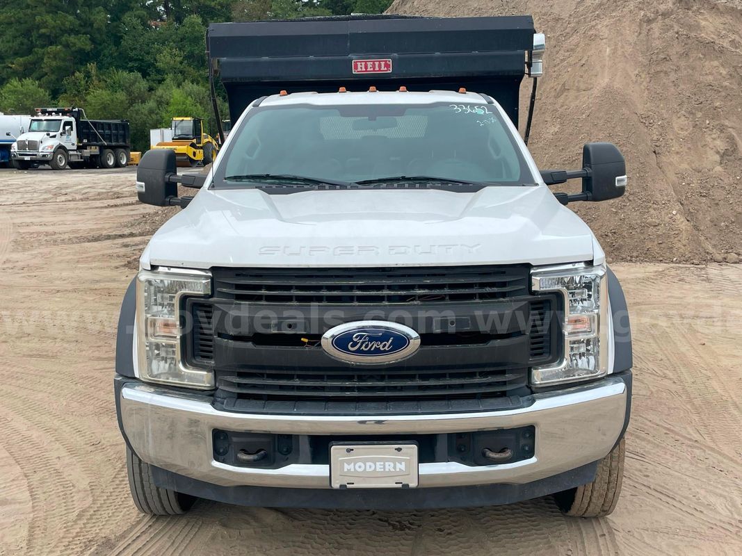 2017 Ford F-450 Dump body