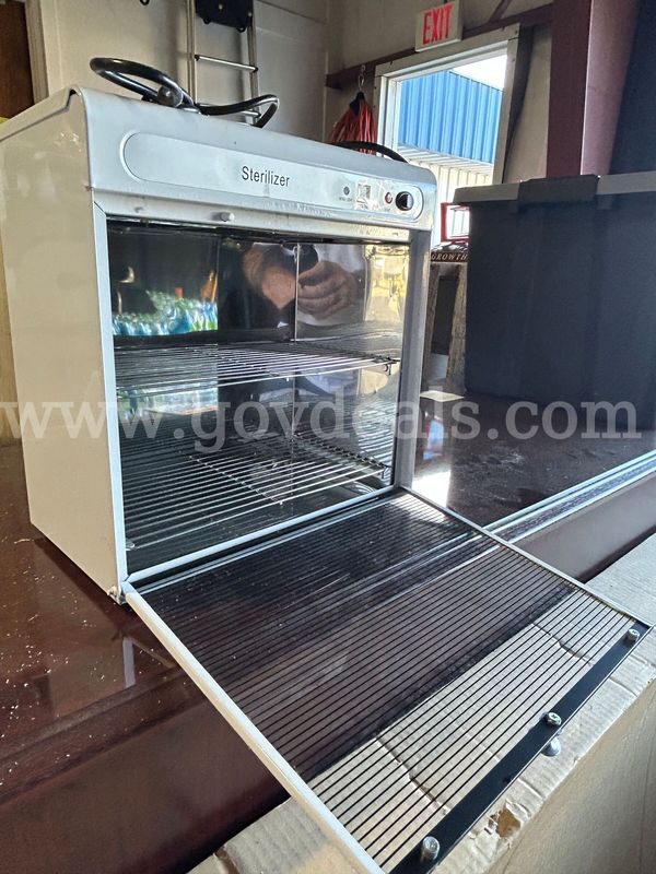 Sterilizer Machine