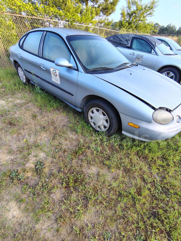 1998 Ford Taurus