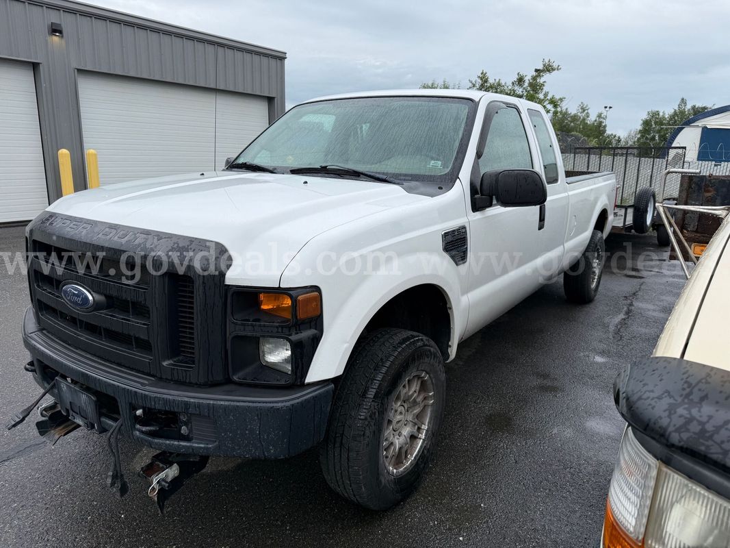 2008 Ford F-250 SD XL SuperCab Long Bed 4WD pickup