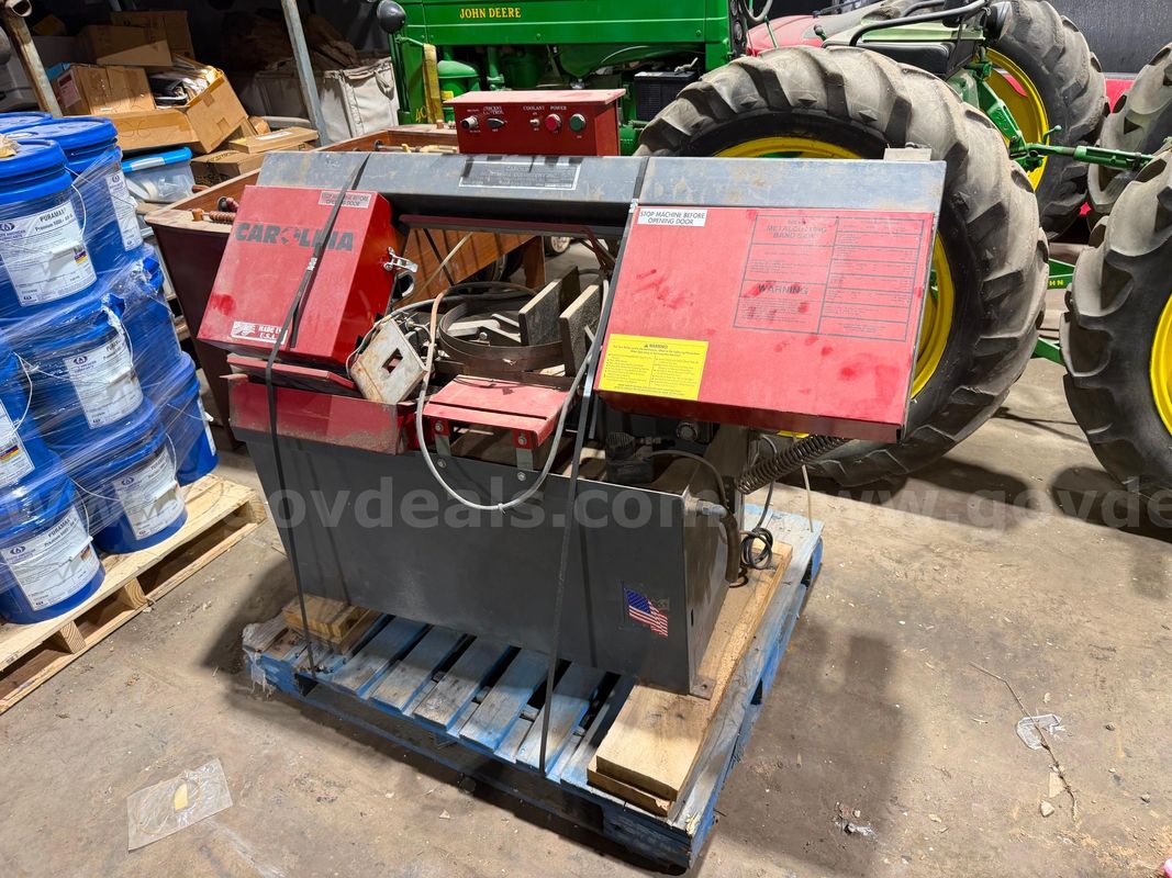 Carolina Industrial SDC814 Horizontal Metal Band Saw on pallet