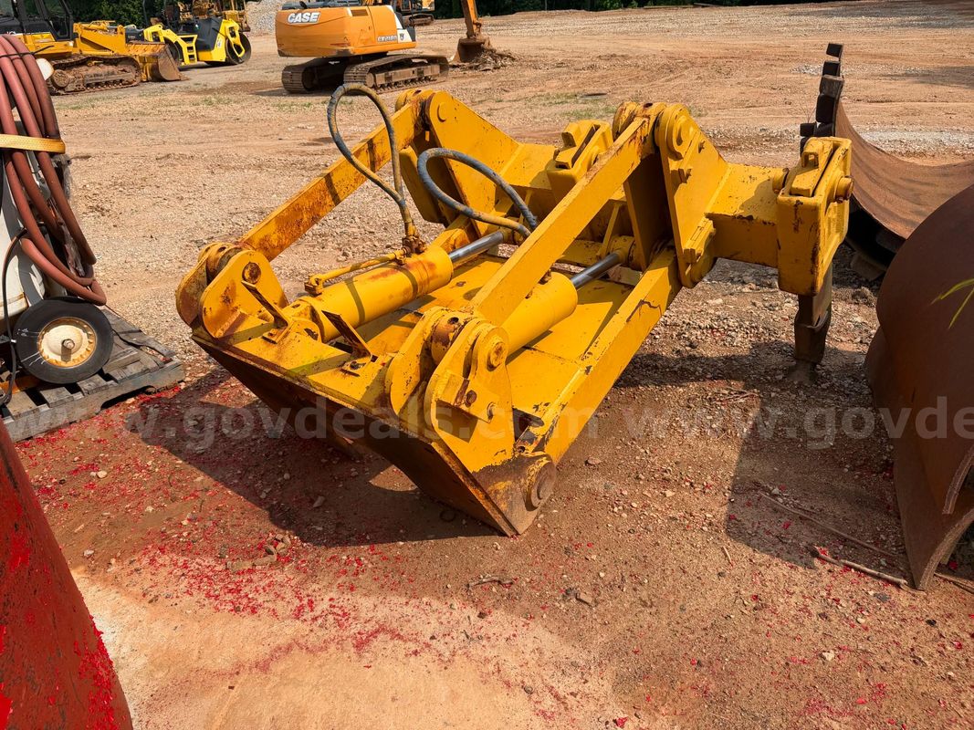 2008 Caterpillar Multi-Shank Ripper Attachment