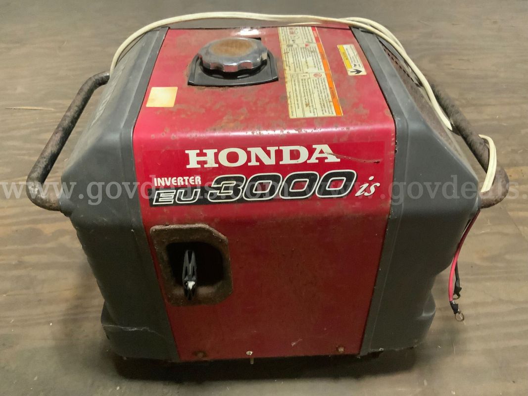 1 HONDA EU 300 GENERATOR, 2 COMMERCIAL SEWING MACHINES AND 4 CHILLER WATER COOLING TANKS