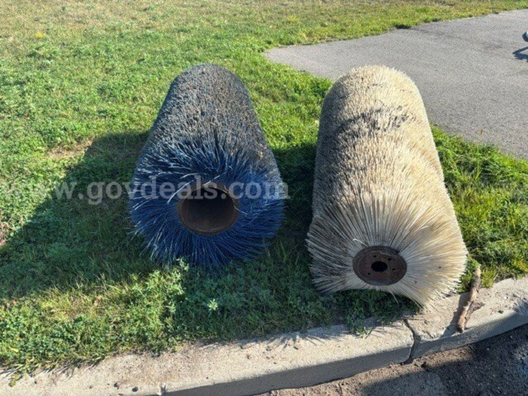 Street Sweeper Broom Cores (Cow Scratchers)