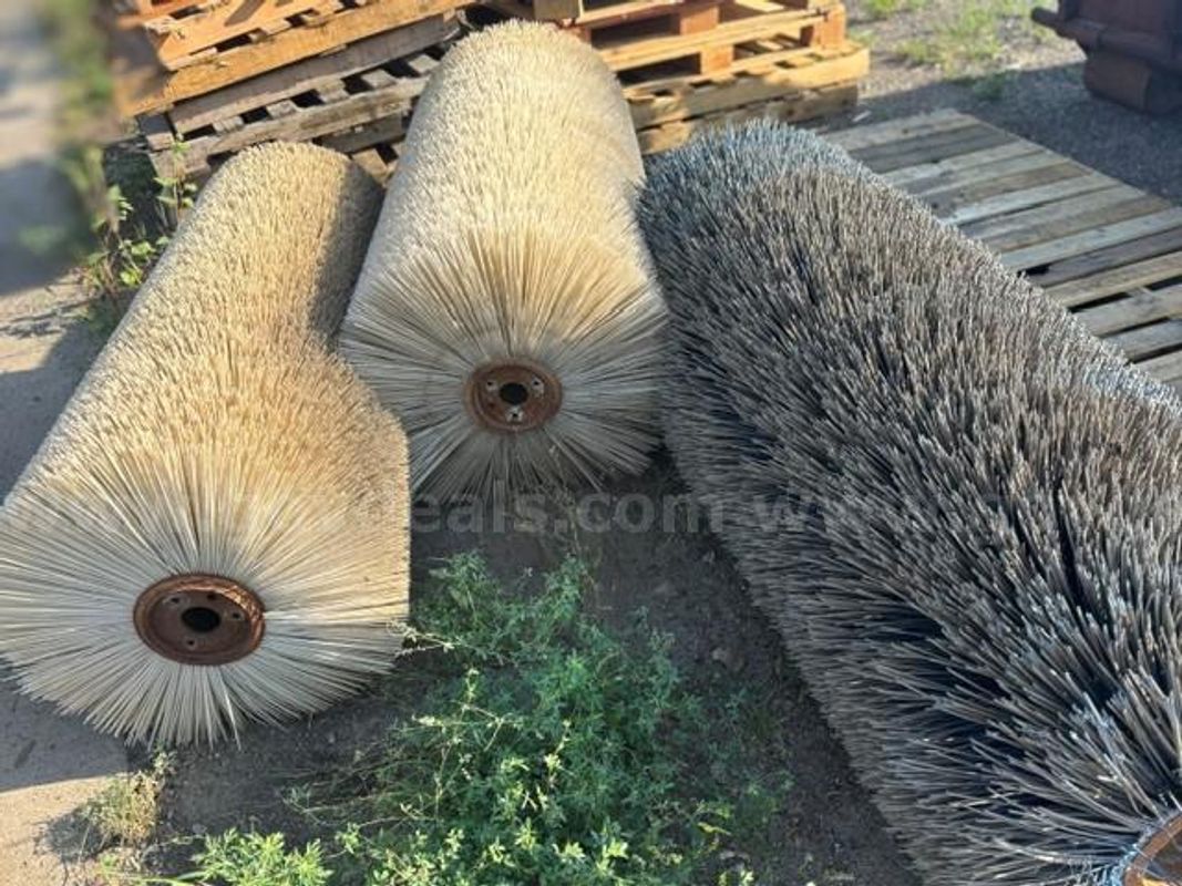 Street Sweeper Broom Cores (Cow Scratchers) (2nd Set)