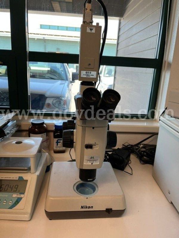 Nikon SMZ-U with Sony CCD-Iris/RBG Camera