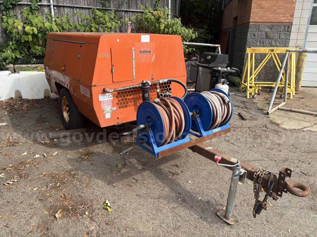 1998 Sullivan D185Q 185cfm Air Compressor