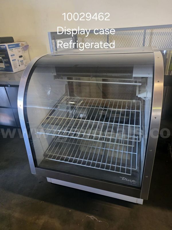 Display Case - Refrigerated