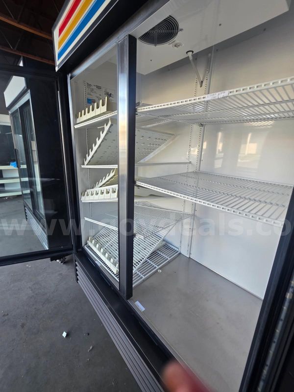 Refrigerator display - 2 door