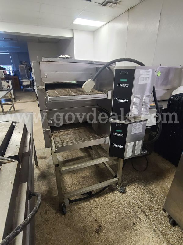 Pizza oven