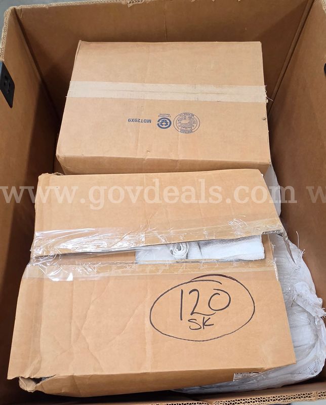 Bulk Lot of White Bath Towels (100% Cotton/Cotton Blend) - Approx. 1,080 Total Towels