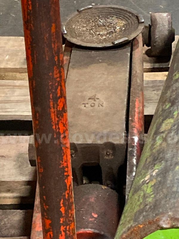 Floor Jack