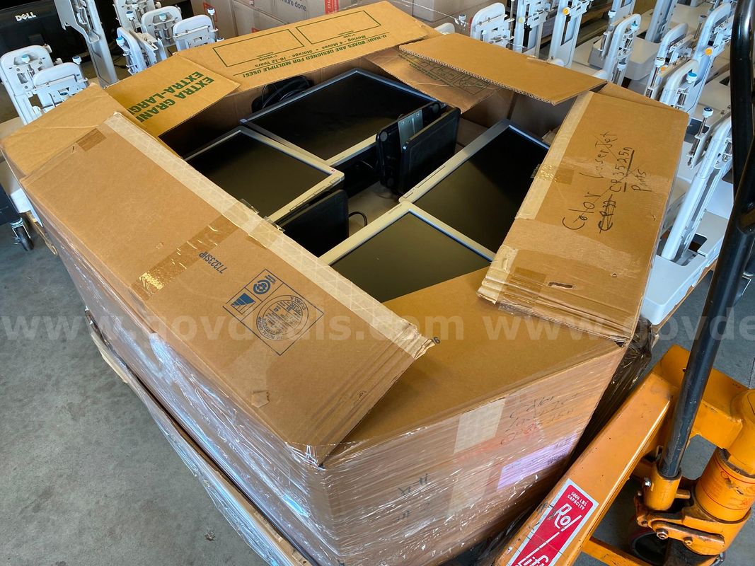 HP Compaq LE1911 19" Square Monitors