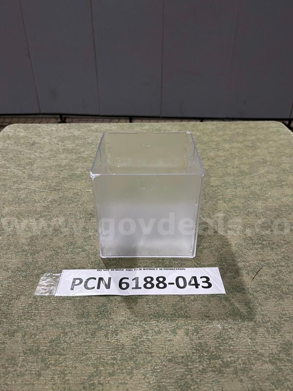 Display Case, Cube, Plastic (chip on corners)