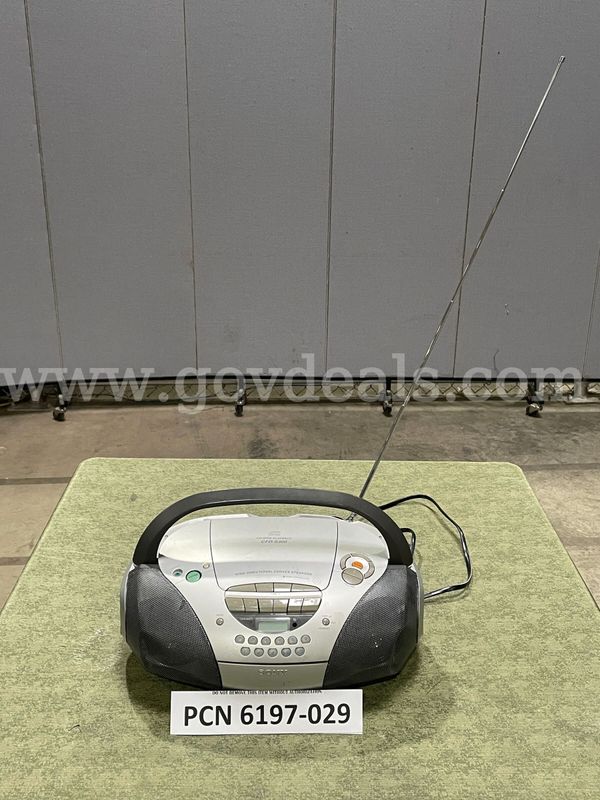 CD Radio Cassette Recorder, Sony CFD-S300, AC Power Cord, 6-"D" Size Batteries