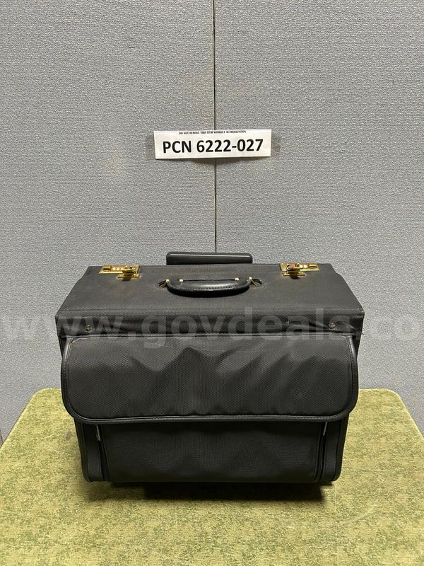 Suitcase for Laptop, 4-compartments, Black, With Extendable Handle, With Wheels