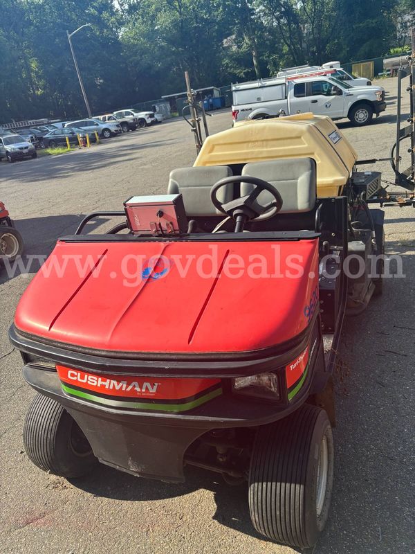 Cushman Heavy Duty Turf Truck
