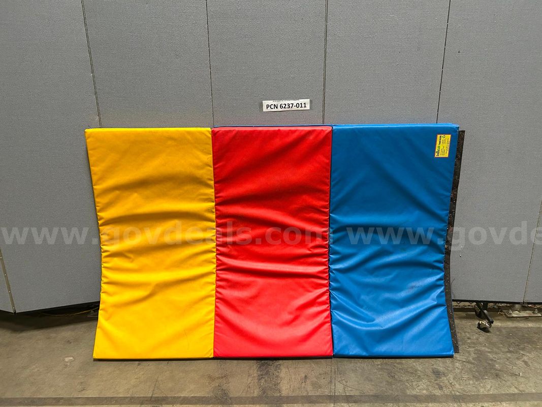 Mat, Gym, 3-Panel, Vinyl, Blue, Red, Yellow