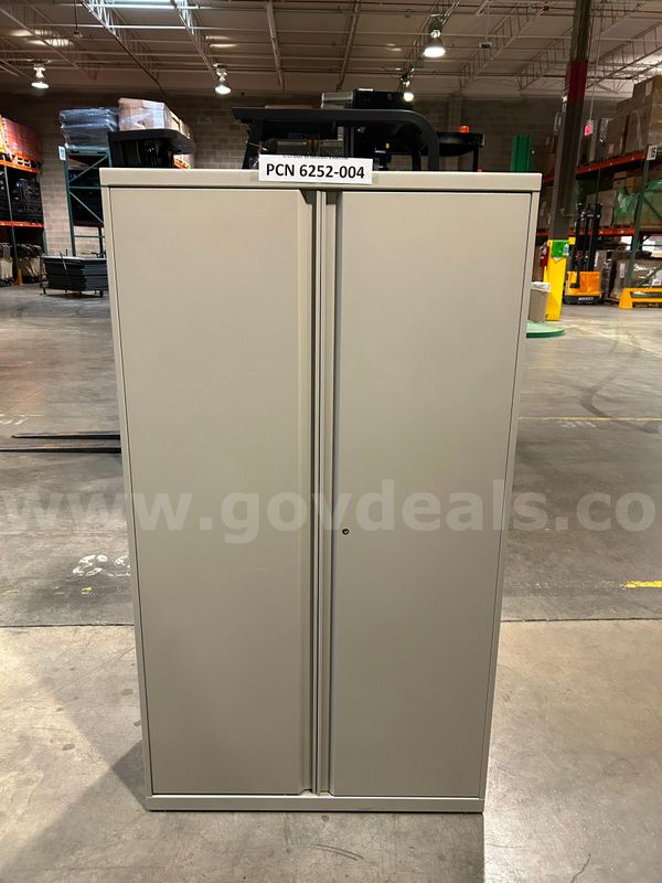 Cabinet, Storage, 2-Doors, 5-Shelves, Metal